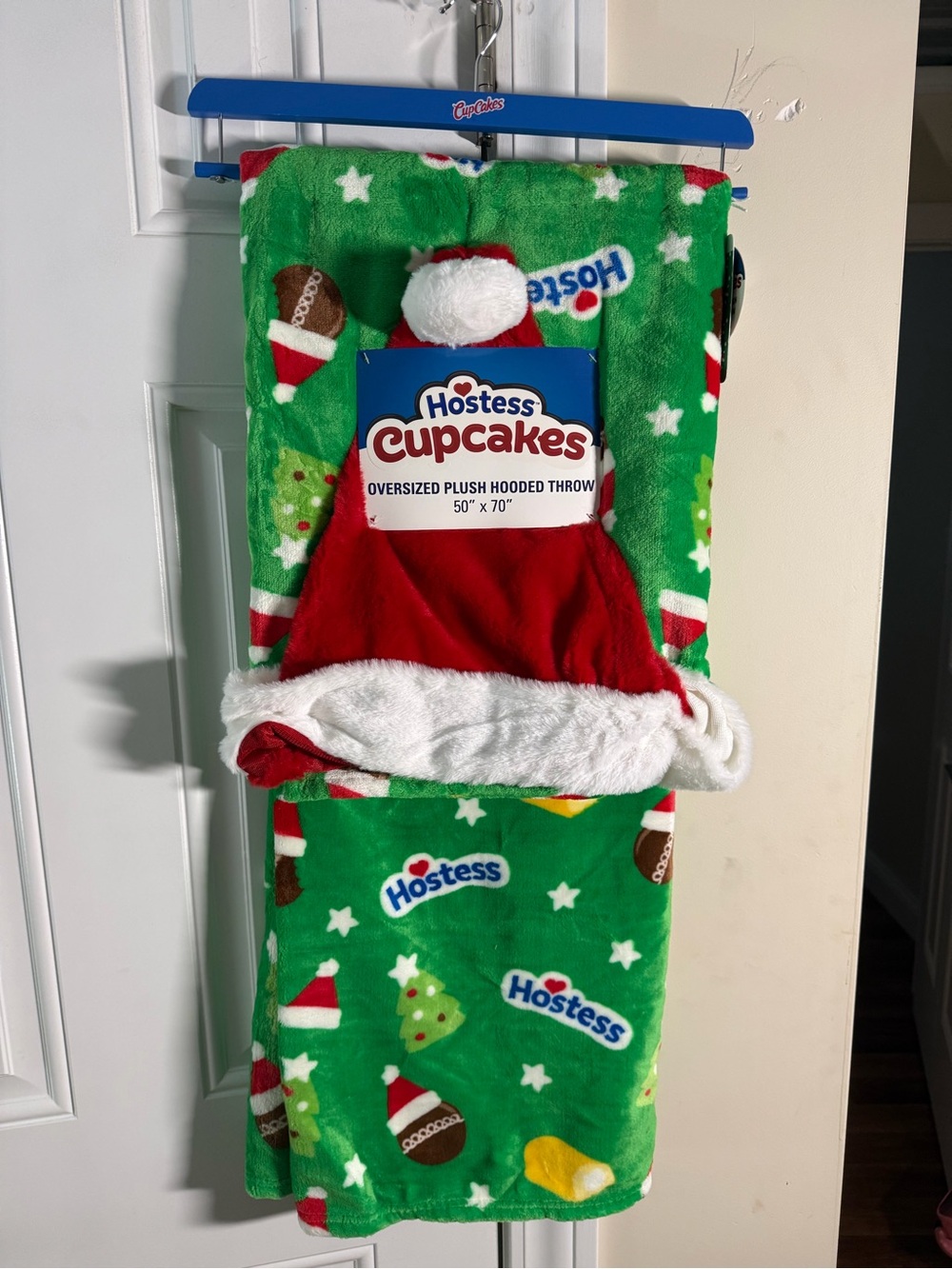 New Release Christmas Hostess Cupcakes Oversized Plush Hooded Throw Blanket